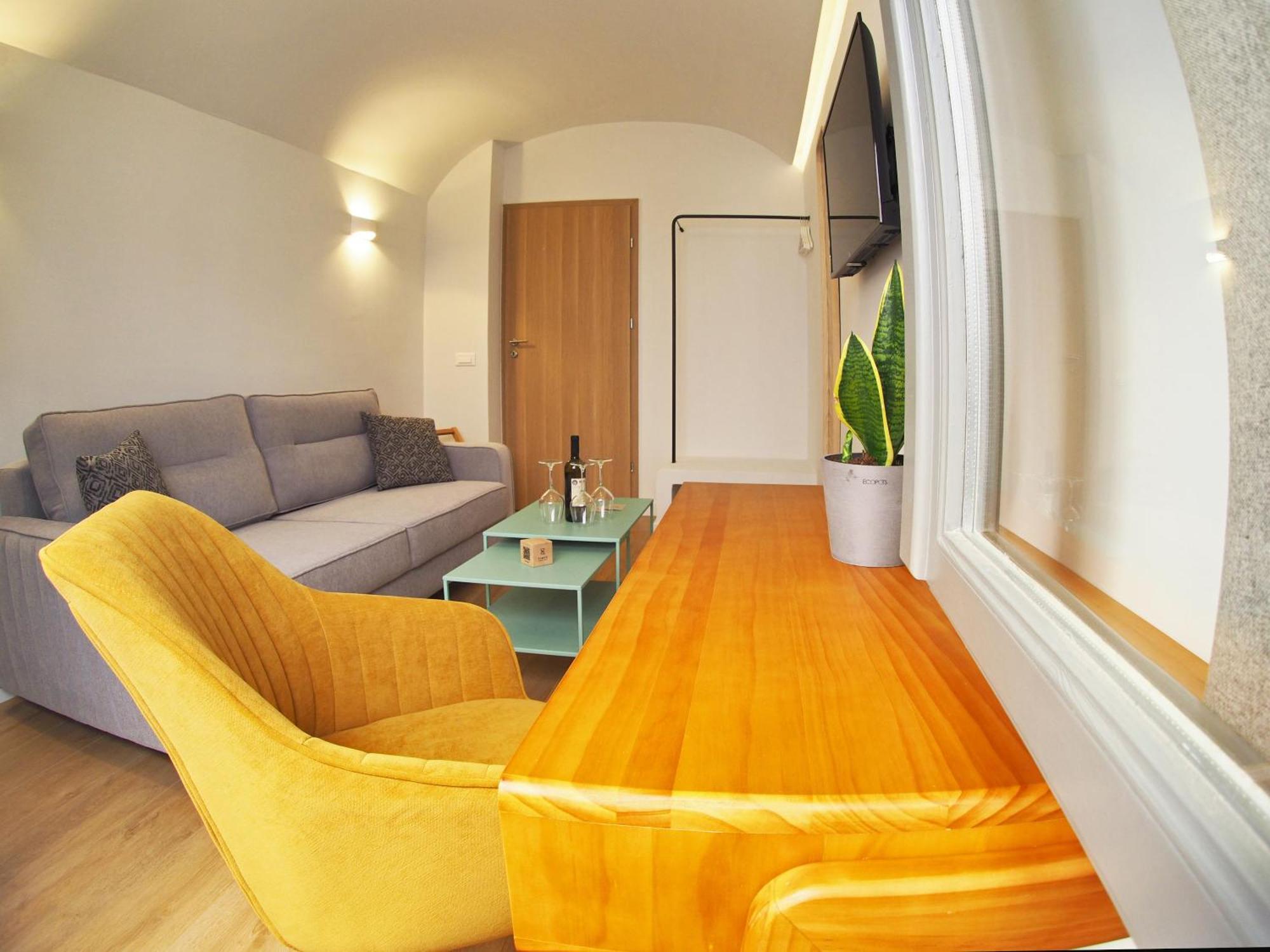 Times Elegant Rooms Ermoupoli Exterior photo